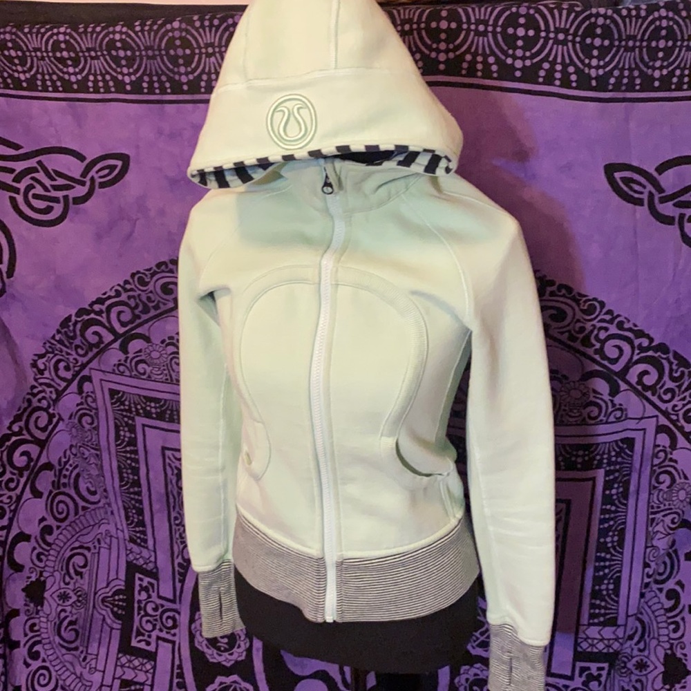 LULULEMON FULL ZIP SCUBA JACKET🦋